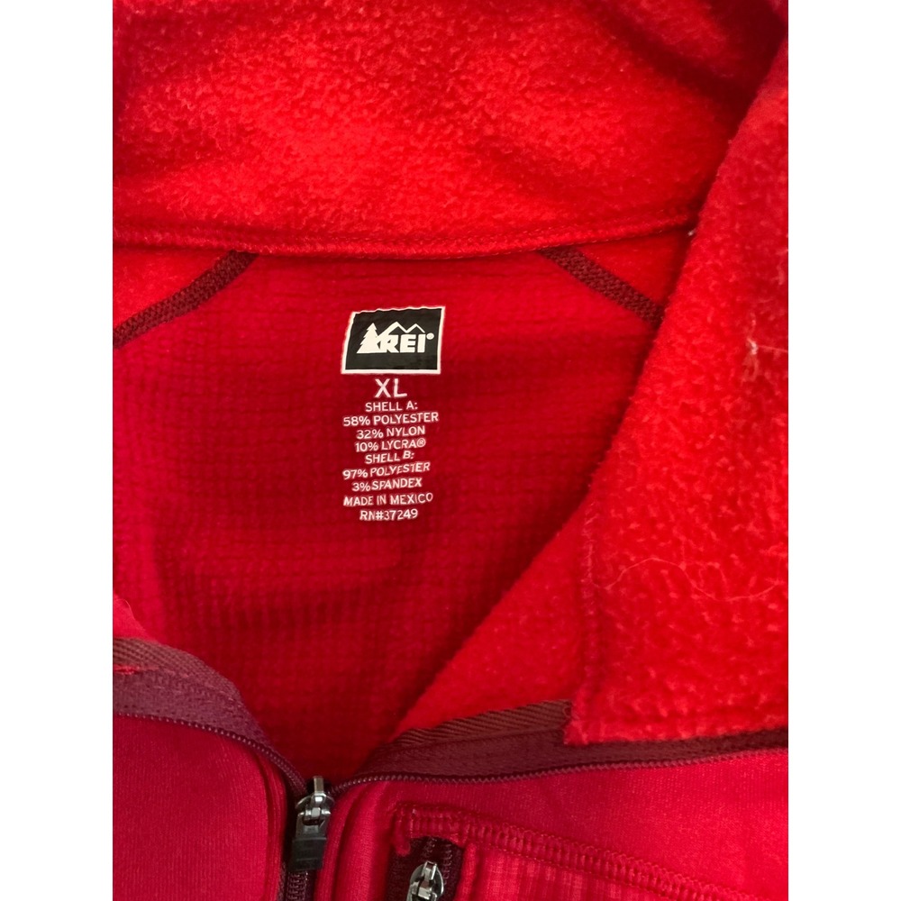 REI Mens XL Red Quarter Zip Pullover Fleece Hiking Jacket Athletic Outdoor Walk - Picture 3 of 3